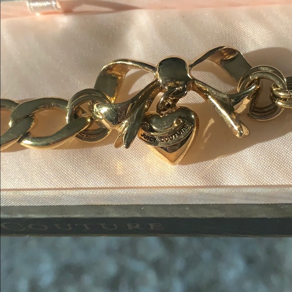 Juicy couture bow heart dangle gold bracelet - Picture 2 of 7